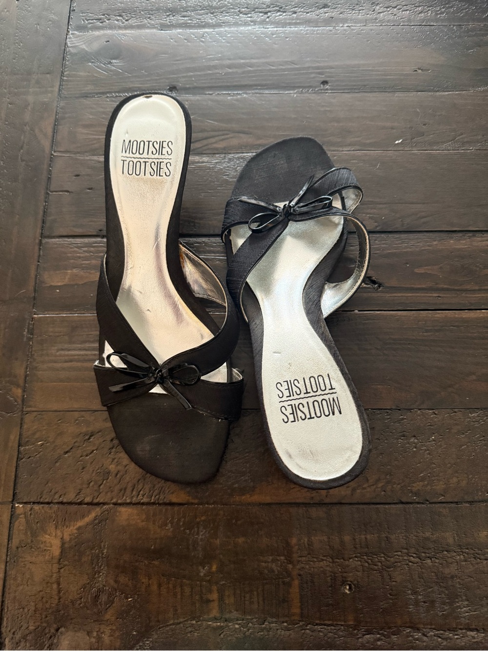 Mootsies Tootsies Women's Black Slide Sandals with Bow